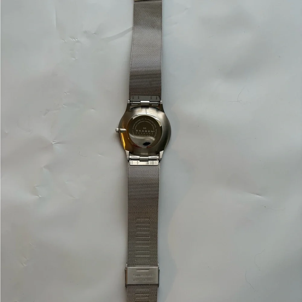 Skagen Stainless Steel Mesh Watch White Dial Date 24-Hour - Picture 4 of 10